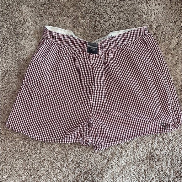 Gently worn vintage burgundy Abercrombie and Fitch boxers size large - Picture 1 of 3
